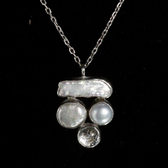 Sterling Silver Mother of Pearl Quartz Modern Necklace - Picture 2 of 10